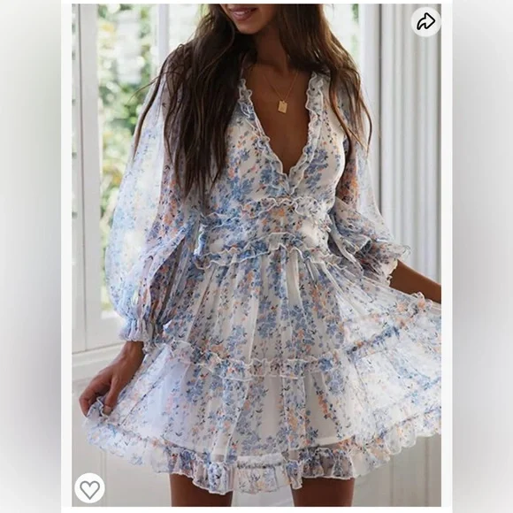 Women’s flirty dress - Picture 2 of 5